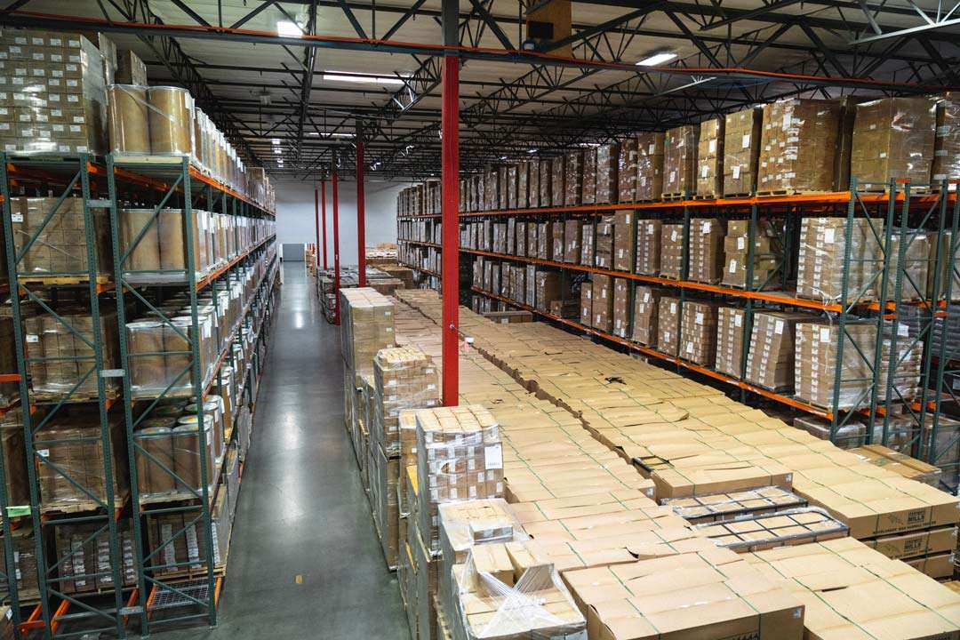 Food warehouse with state-of-the-art security system, temperature control and ample capacity